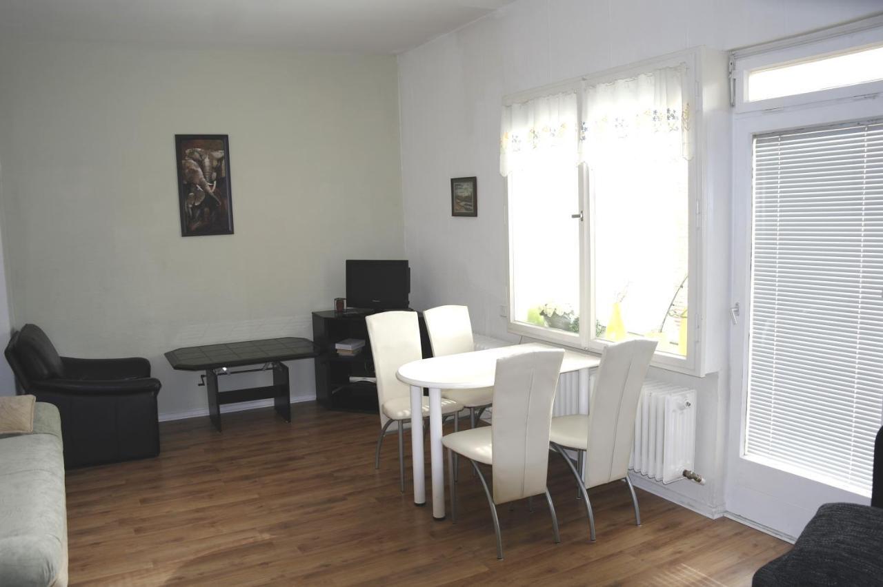 Central Apartments Berlin Room photo